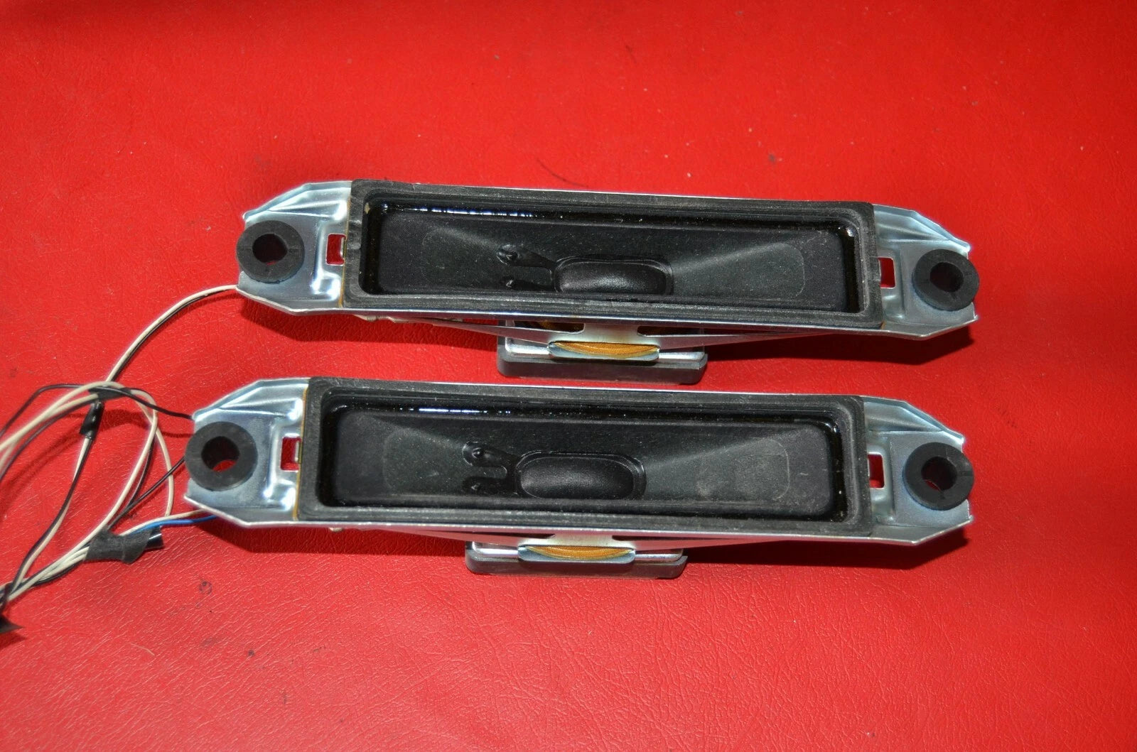 SONY SPEAKER KDL-32P2530 1-826-479-11